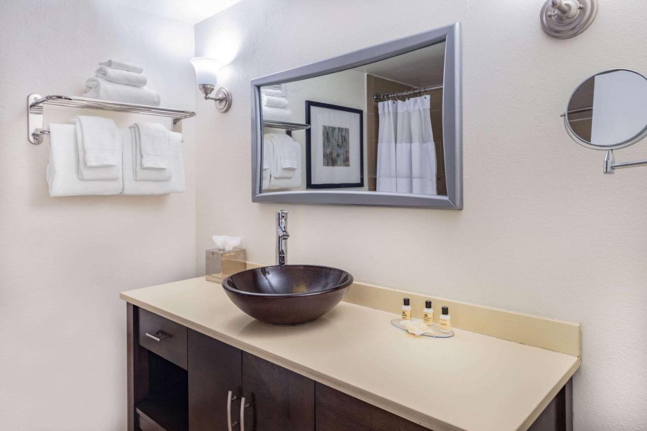 Wyndham Sacramento Hotel Carmichael Ngoại thất bức ảnh